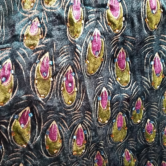 Handmade and handembroided shwal - Picture 6 of 8